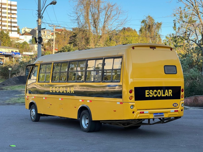 VOLARE ESCOLAR V8L LONGO - 2015 - BENTO GONçALVES