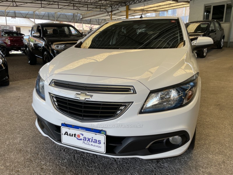 PRISMA 1.0 MPFI LT 8V FLEX 4P MANUAL - 2015 - CAXIAS DO SUL