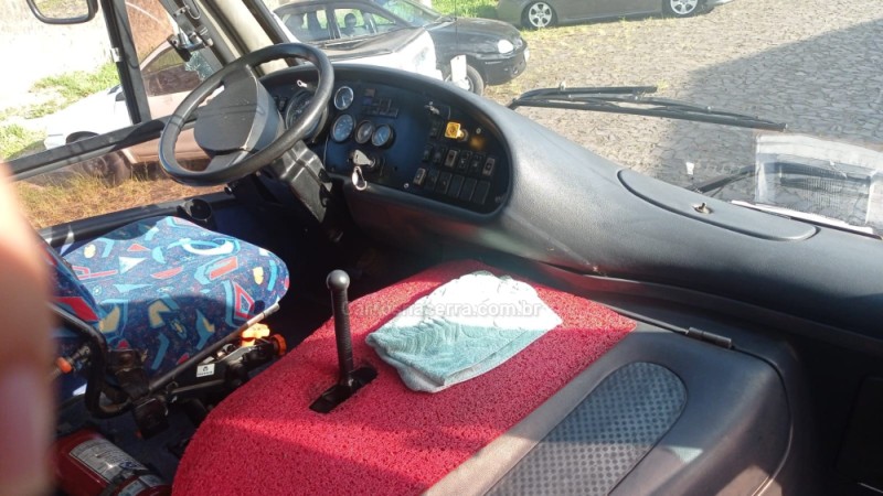 7500  - 2003 - PORTãO