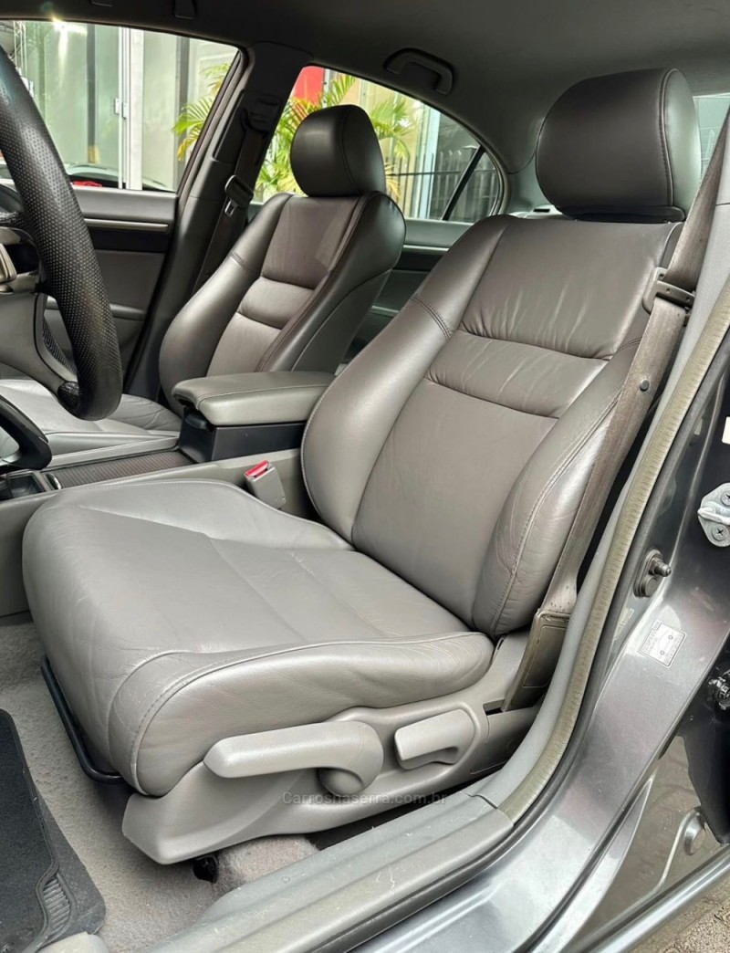 CIVIC 1.8 LXS 16V GASOLINA 4P MANUAL - 2007 - ESTâNCIA VELHA