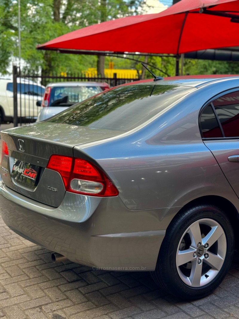 CIVIC 1.8 LXS 16V GASOLINA 4P MANUAL - 2007 - ESTâNCIA VELHA