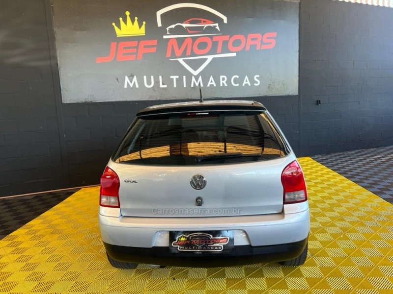 GOL 1.0 MI PLUS 8V GASOLINA 4P MANUAL G.III - 2006 - CAXIAS DO SUL