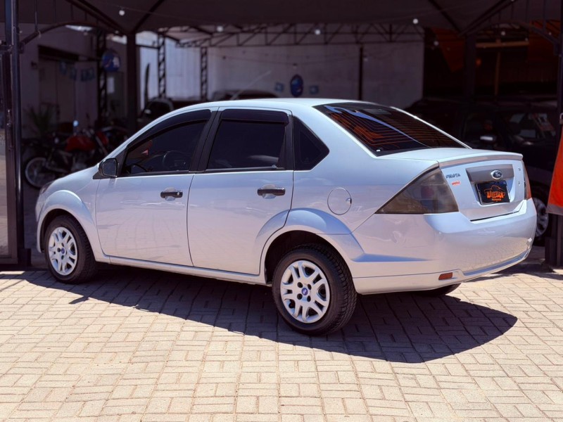 FIESTA 1.6 MPI CLASS SEDAN 8V FLEX 4P MANUAL - 2012 - LAGOA VERMELHA