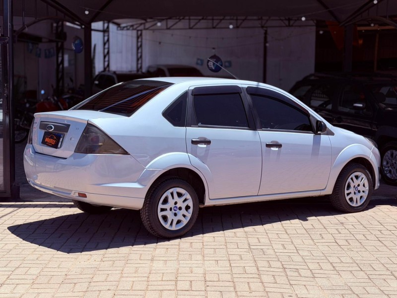 FIESTA 1.6 MPI CLASS SEDAN 8V FLEX 4P MANUAL - 2012 - LAGOA VERMELHA