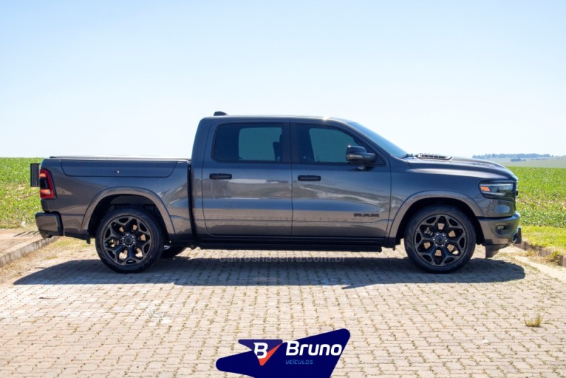 1500 5.7 V8 LIMITED NIGTH EDITION CD 4X4 GASOLINA 4P AUTOMÁTICO - 2024 - PALMEIRA DAS MISSõES