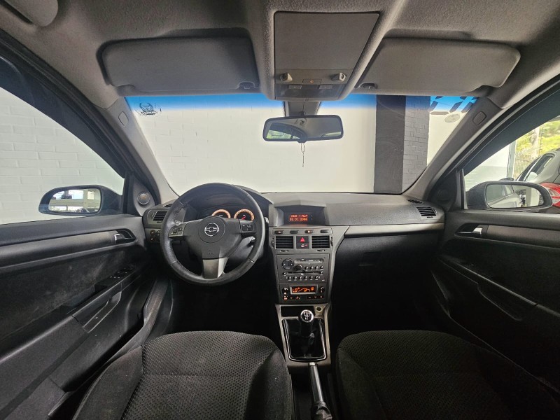 VECTRA 2.0 MPFI GT HATCH 8V FLEX 4P MANUAL - 2010 - CAXIAS DO SUL