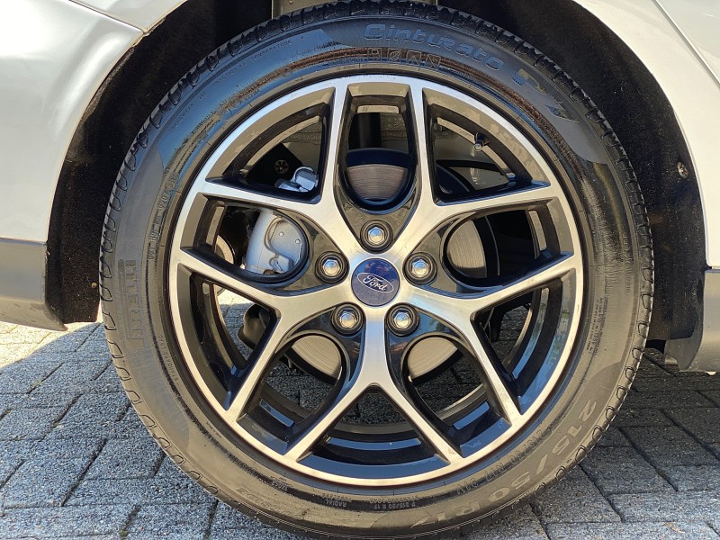 FOCUS 2.0 TITANIUM HATCH 16V FLEX 4P AUTOMÁTICO - 2016 - CAXIAS DO SUL