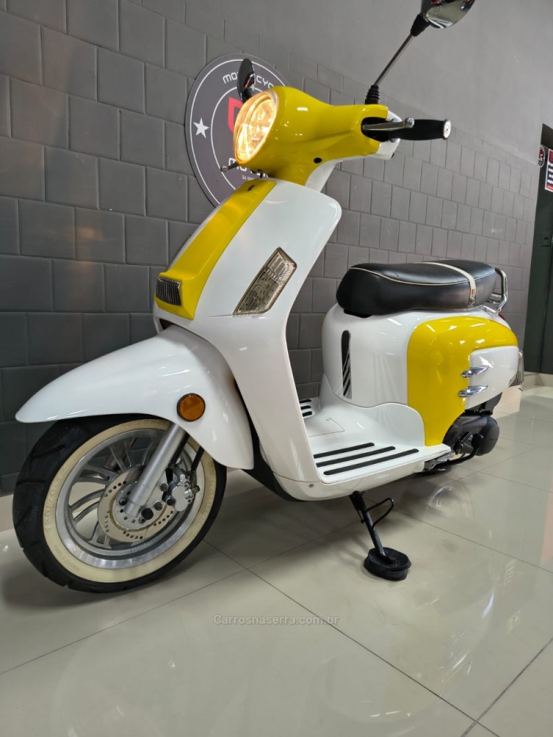 ZUNDAPP 150 - T24 - 2012 - CAXIAS DO SUL