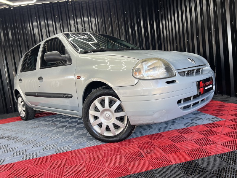 CLIO 1.0 RN 16V GASOLINA 4P MANUAL - 2002 - CAXIAS DO SUL