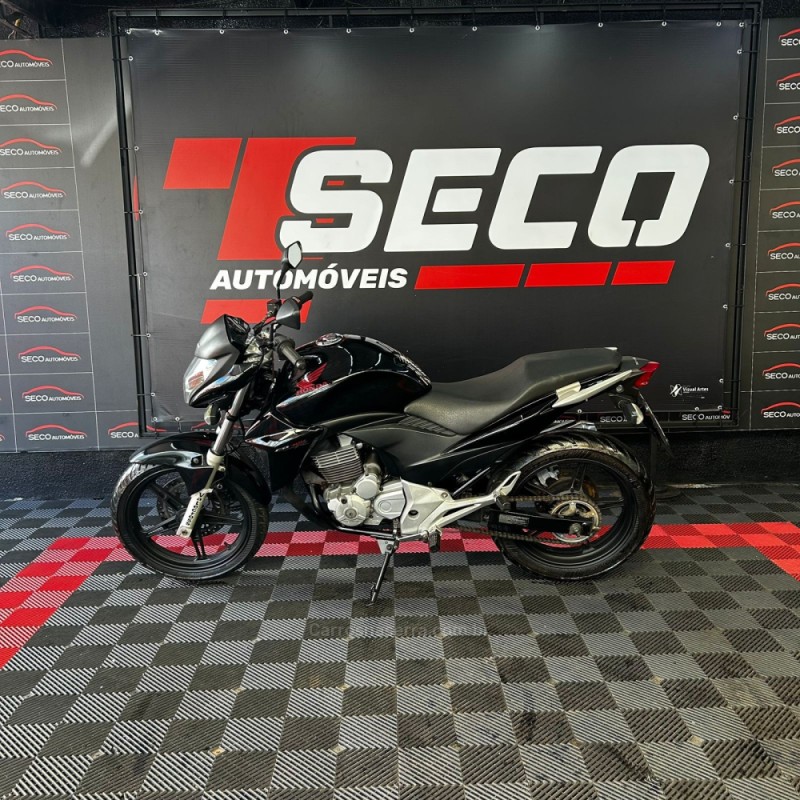 CB 300R  - 2014 - PASSO FUNDO