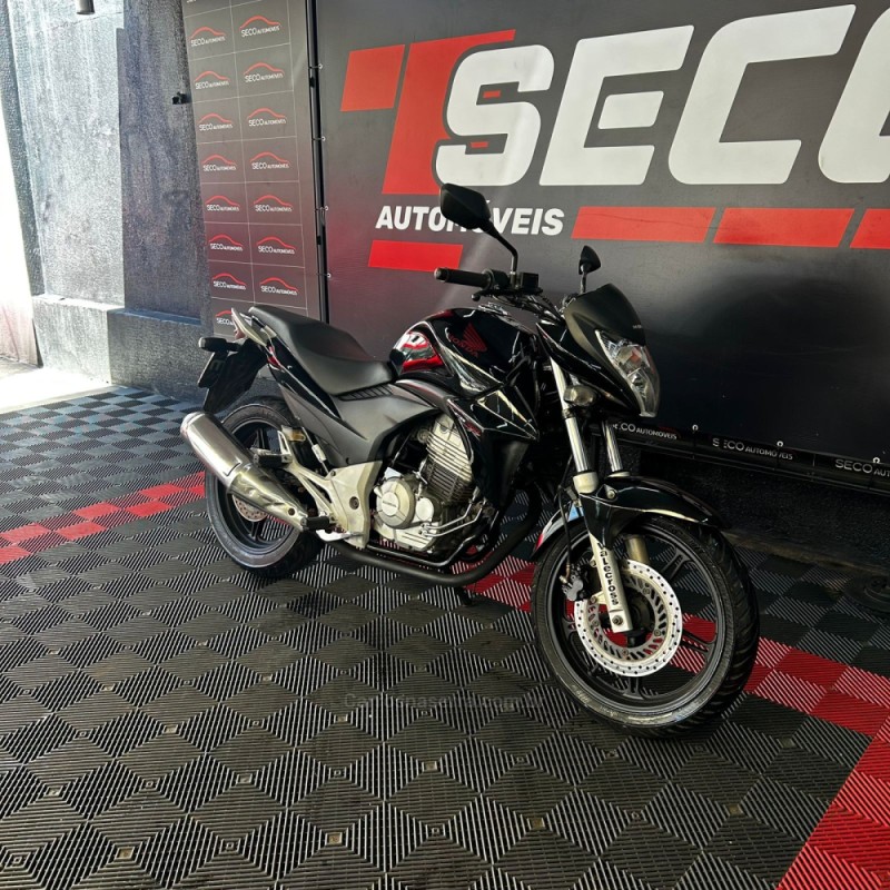CB 300R  - 2014 - PASSO FUNDO
