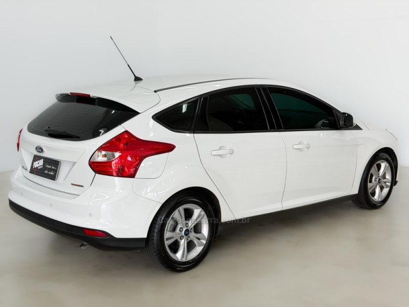 FOCUS 1.6 SE 16V FLEX 4P AUTOMÁTICO - 2015 - CAXIAS DO SUL