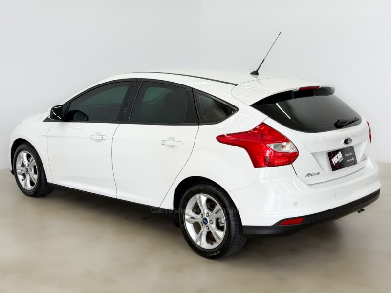 FOCUS 1.6 SE 16V FLEX 4P AUTOMÁTICO - 2015 - CAXIAS DO SUL