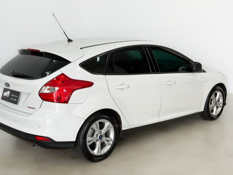 FOCUS 1.6 SE 16V FLEX 4P AUTOMÁTICO - 2015 - CAXIAS DO SUL