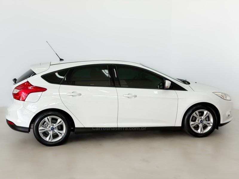 FOCUS 1.6 SE 16V FLEX 4P AUTOMÁTICO - 2015 - CAXIAS DO SUL