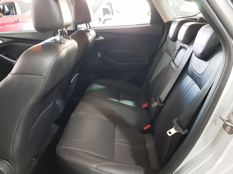 FOCUS 2.0 TITANIUM HATCH 16V FLEX 4P AUTOMÁTICO - 2015 - CAXIAS DO SUL