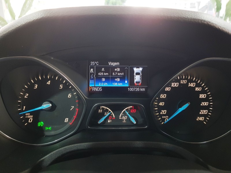 FOCUS 2.0 TITANIUM HATCH 16V FLEX 4P AUTOMÁTICO - 2015 - CAXIAS DO SUL