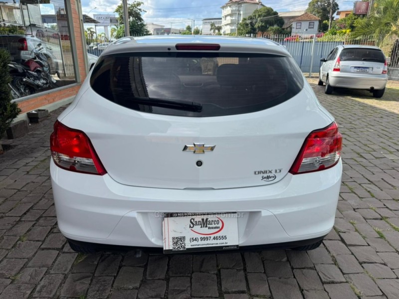 ONIX 1.0 LT 12V FLEX 4P MANUAL - 2013 - SãO MARCOS