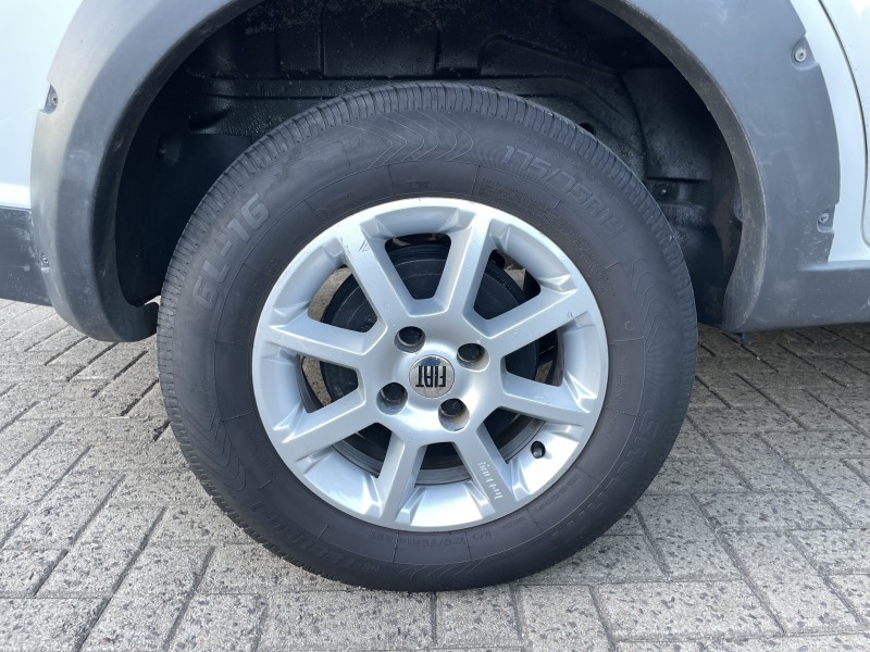 PALIO 1.4 MPI TREKKING WEEKEND 8V FLEX 4P MANUAL - 2010 - CAXIAS DO SUL