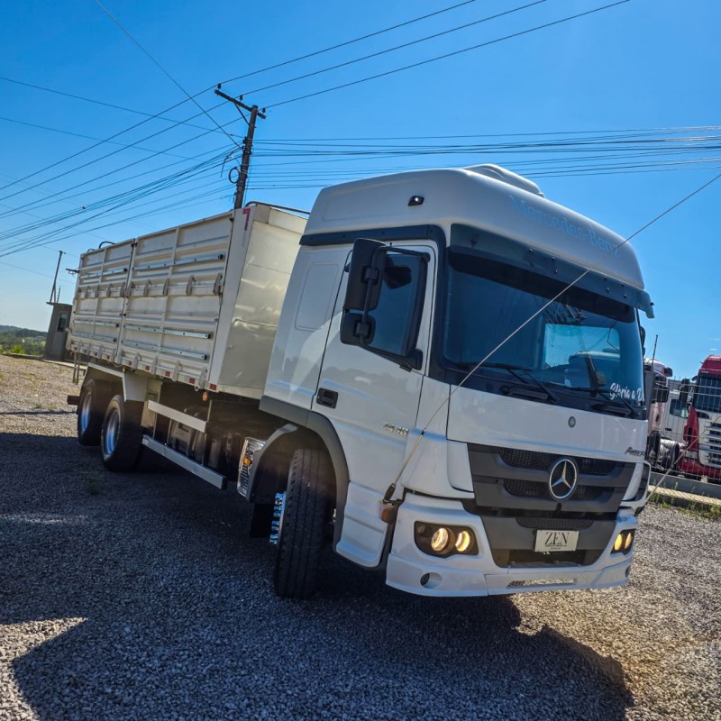ATEGO 2430 6X2 - 2016 - GARIBALDI