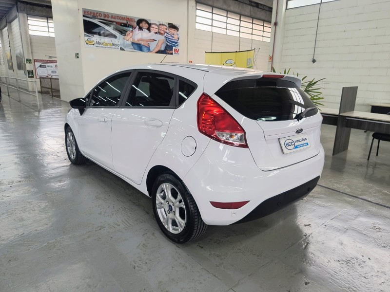 FIESTA 1.6 SE HATCH 16V FLEX 4P AUTOMÁTICO - 2016 - CAXIAS DO SUL