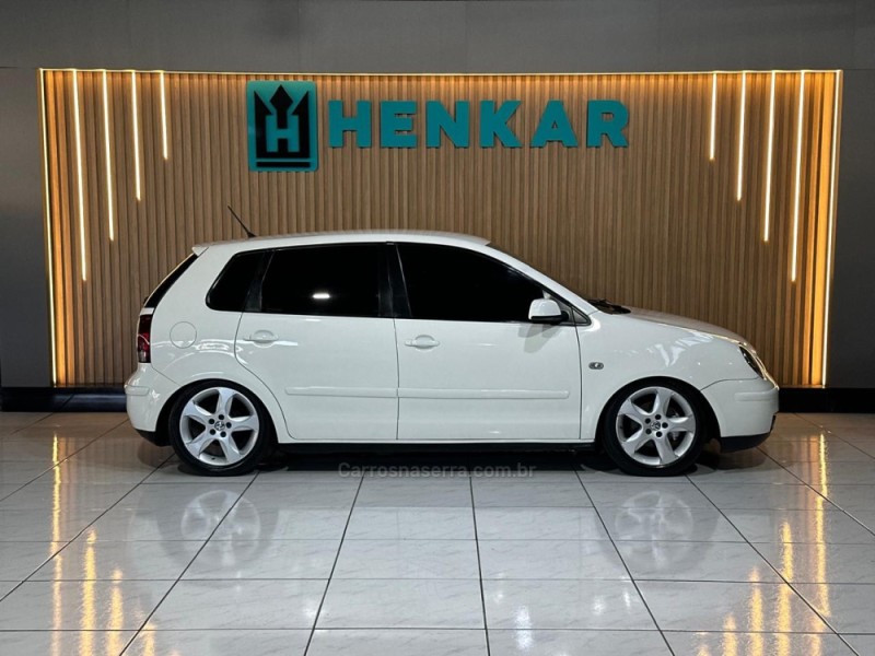 POLO 1.6 MI 8V E-FLEX 4P MANUAL - 2005 - CAMPO BOM