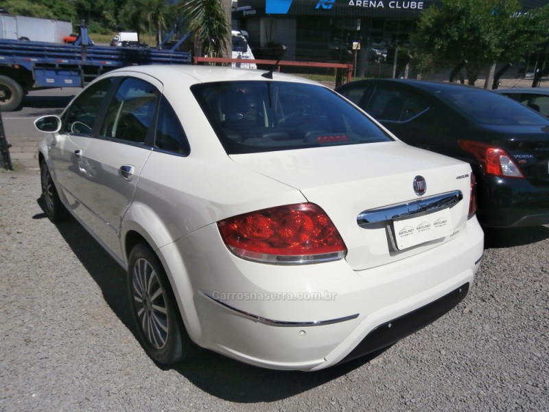 LINEA 1.8 ABSOLUTE 16V FLEX 4P AUTOMATIZADO - 2015 - FARROUPILHA