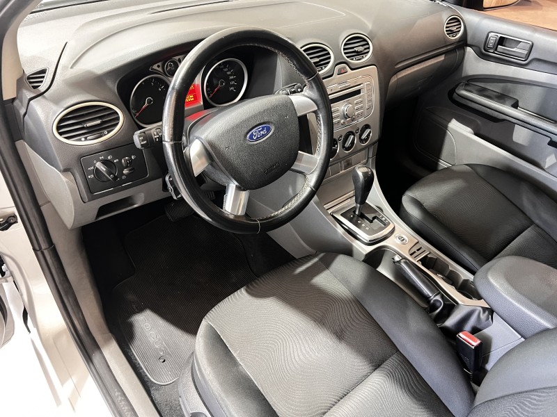 FOCUS 2.0 GLX SEDAN 16V FLEX 4P AUTOMÁTICO - 2013 - CAXIAS DO SUL