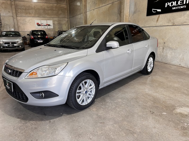 FOCUS 2.0 GLX SEDAN 16V FLEX 4P AUTOMÁTICO - 2013 - CAXIAS DO SUL