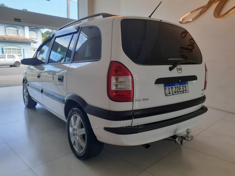 ZAFIRA 2.0 MPFI EXPRESSION 8V FLEX 4P AUTOMÁTICO - 2012 - CANELA