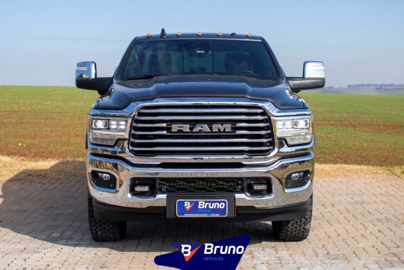 3500 LARAMIE 6.7 LONGHORN CD 4X4 TURBO DIESEL 4P AUTOMÁTICA - 2024 - PALMEIRA DAS MISSõES