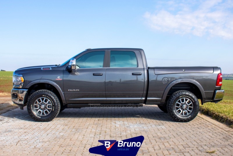 3500 LARAMIE 6.7 LONGHORN CD 4X4 TURBO DIESEL 4P AUTOMÁTICA - 2024 - PALMEIRA DAS MISSõES