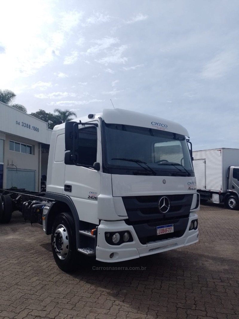 ATEGO 2426 6X2 - 2012 - GARIBALDI