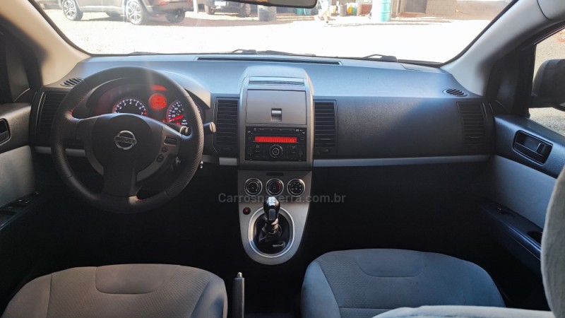 SENTRA 2.0 16V FLEX 4P MANUAL - 2011 - FARROUPILHA