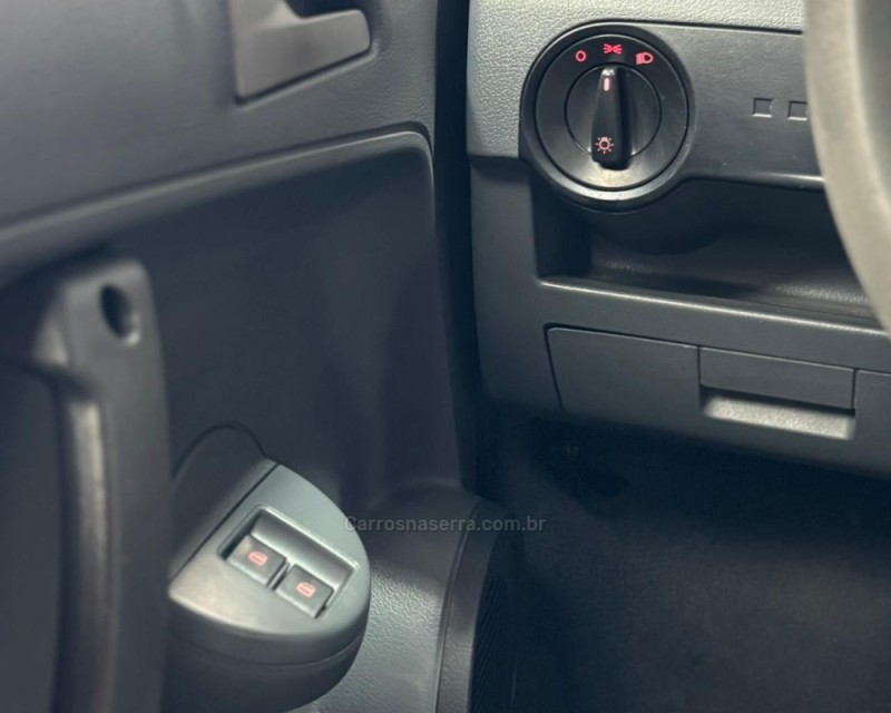 GOL 1.0 MI 8V FLEX 4P MANUAL G.IV - 2012 - VACARIA