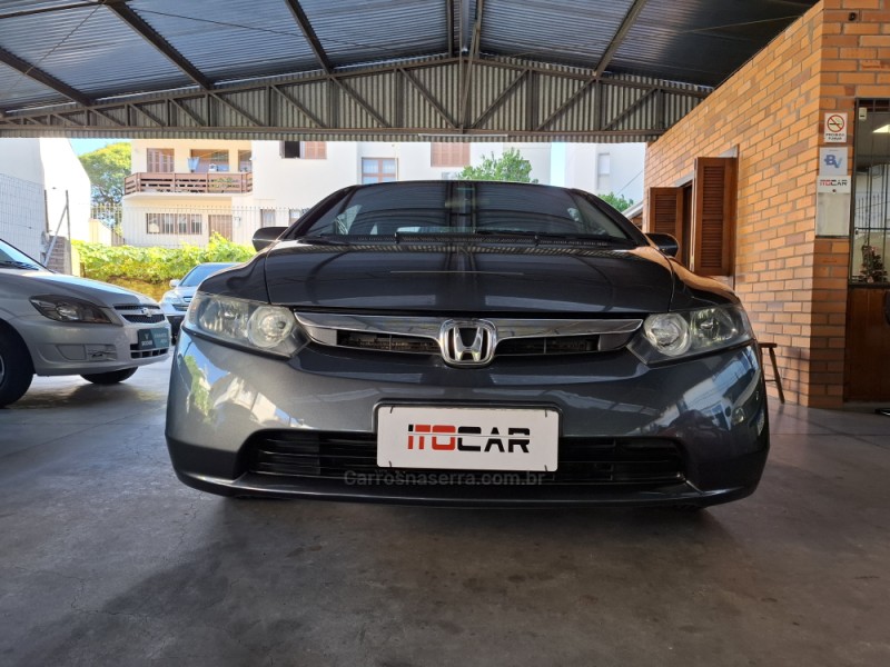 CIVIC 1.8 EXS 16V FLEX 4P MANUAL - 2007 - GARIBALDI