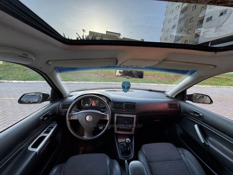 GOLF 1.6 MI SPORTLINE 8V FLEX 4P MANUAL - 2010 - FELIZ