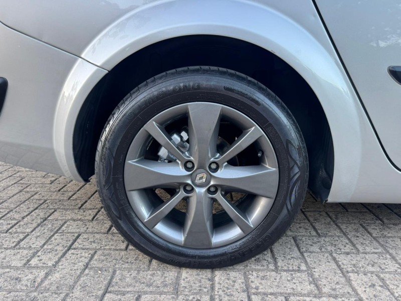 MÉGANE 1.6 DYNAMIQUE GRAND TOUR 16V FLEX 4P MANUAL - 2009 - CAXIAS DO SUL