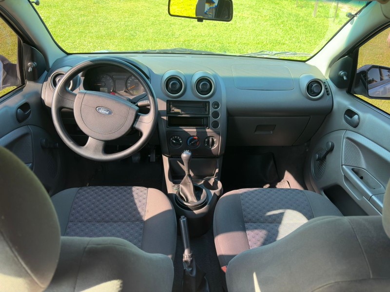 FIESTA 1.6 MPI TRAIL HATCH 8V FLEX 4P MANUAL - 2007 - FARROUPILHA