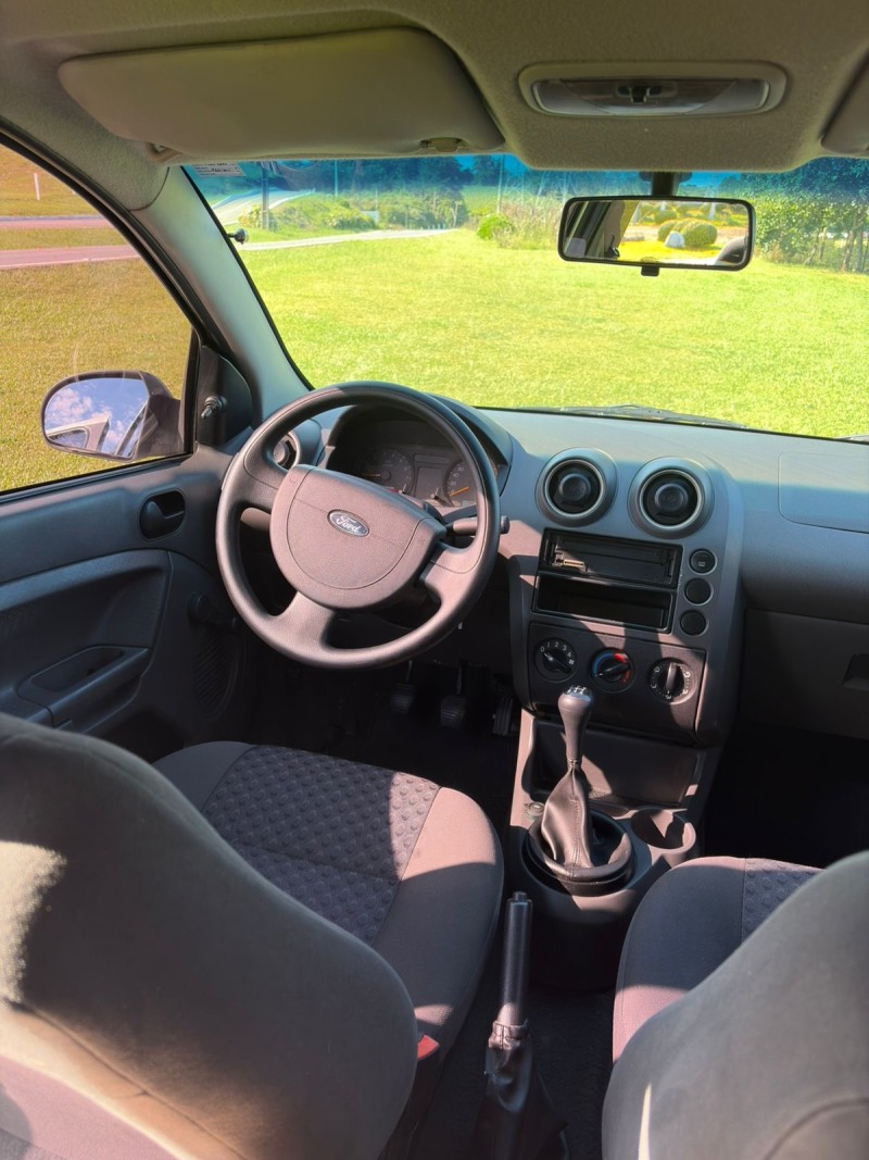 FIESTA 1.6 MPI TRAIL HATCH 8V FLEX 4P MANUAL - 2007 - FARROUPILHA