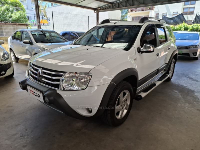 DUSTER 2.0 DYNAMIQUE 4X2 16V FLEX 4P MANUAL - 2015 - GARIBALDI