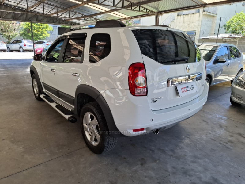 DUSTER 2.0 DYNAMIQUE 4X2 16V FLEX 4P MANUAL - 2015 - GARIBALDI