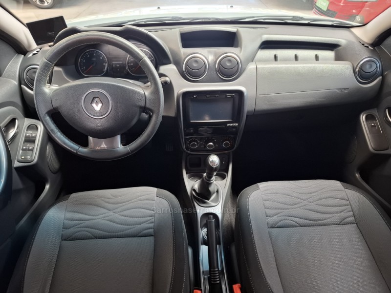 DUSTER 2.0 DYNAMIQUE 4X2 16V FLEX 4P MANUAL - 2015 - GARIBALDI