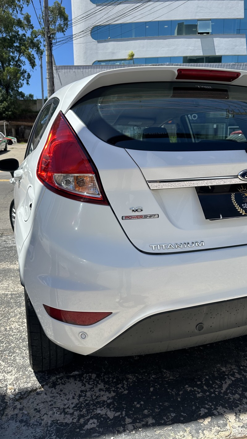 FIESTA 1.6 TITANIUM HATCH 16V FLEX 4P AUTOMÁTICO - 2015 - CAXIAS DO SUL