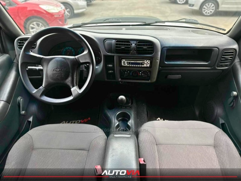 BLAZER 2.4 MPFI ADVANTAGE 4X2 8V FLEX 4P MANUAL - 2009 - SAPIRANGA