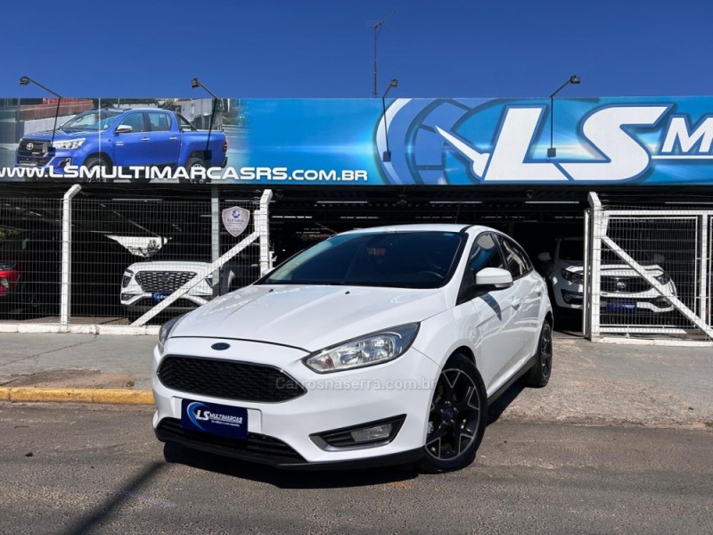 focus 2.0 se fastback 16v flex 4p automatico 2016 venancio aires