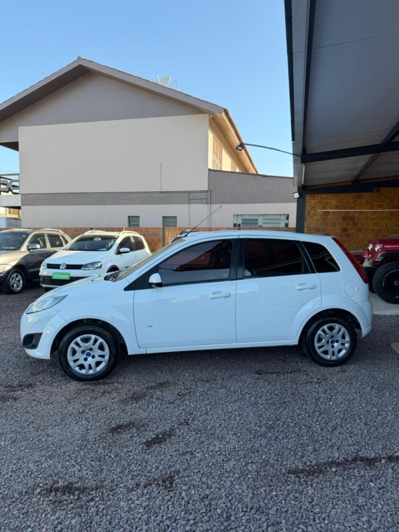 FIESTA 1.0 MPI CLASS 8V FLEX 4P MANUAL - 2014 - LAJEADO