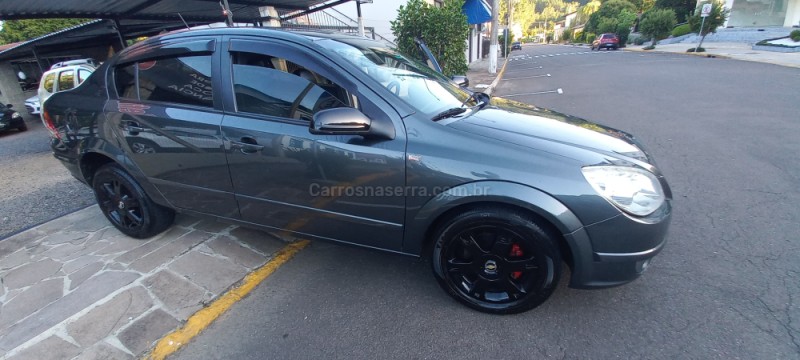 VECTRA 2.0 MPFI ELEGANCE 8V 140CV FLEX 4P MANUAL - 2006 - PICADA CAFé