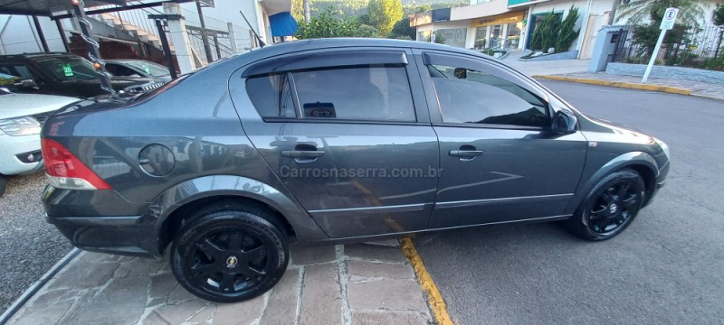 VECTRA 2.0 MPFI ELEGANCE 8V 140CV FLEX 4P MANUAL - 2006 - PICADA CAFé