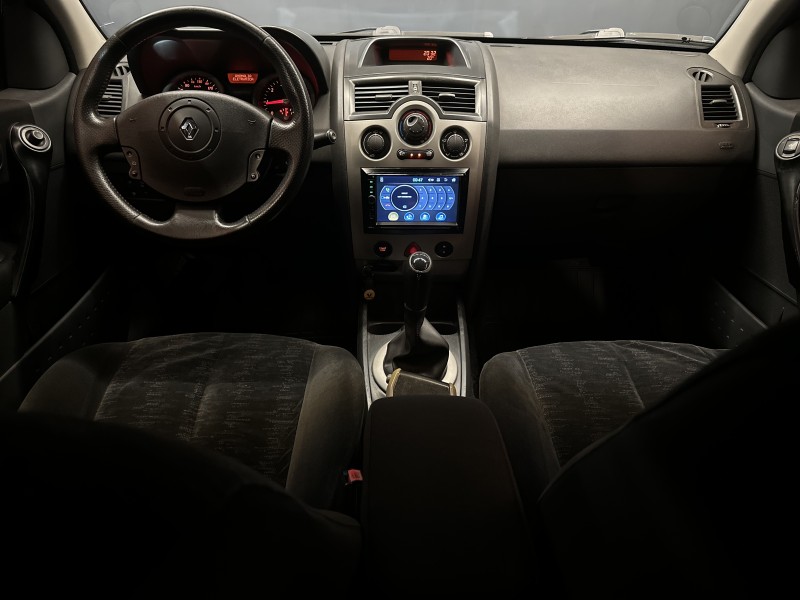 MÉGANE 1.6 DYNAMIQUE 16V FLEX 4P MANUAL - 2007 - CAXIAS DO SUL